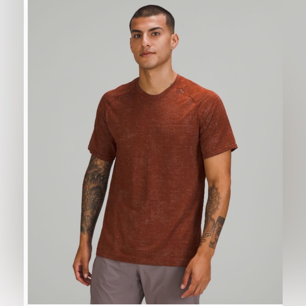 Lululemon Metal Vent